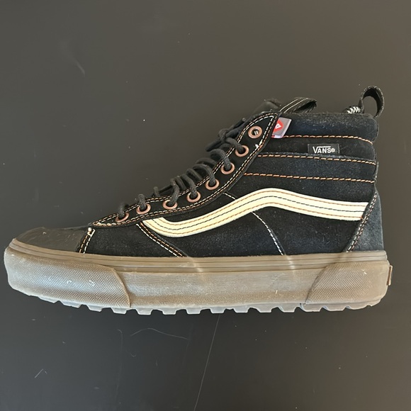 Van’s Off the Wall MTE Women’s size 8 - Picture 5 of 10